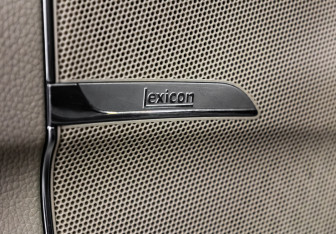 Подержанный автомобиль Hyundai Equus 2012 года (25 фото)