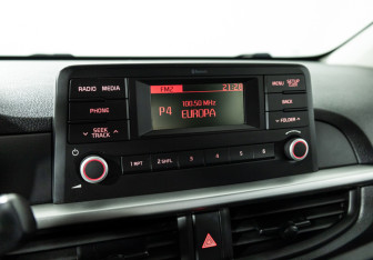 Подержанный автомобиль Kia Picanto 2018 года (15 фото)