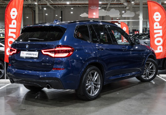 Подержанный автомобиль BMW X3 2018 года (6 фото)