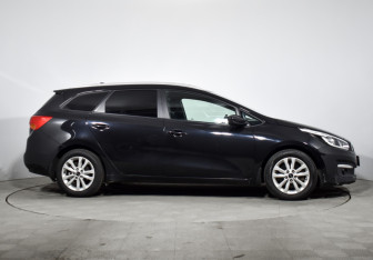 Подержанный автомобиль Kia Ceed Wagon 2018 года (4 фото)
