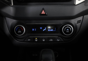 Подержанный автомобиль Hyundai Creta 2016 года (14 фото)