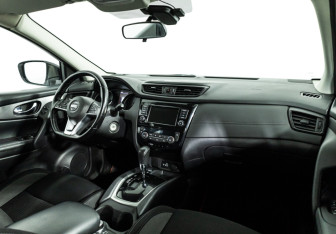 Подержанный автомобиль Nissan Qashqai 2022 года (9 фото)