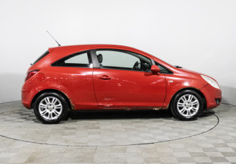 Подержанный автомобиль Opel Corsa 2008 года (4 фото)