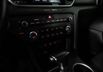 Подержанный автомобиль Kia Sportage 2018 года (16 фото)