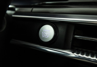 Подержанный автомобиль Kia K5 2021 года (19 фото)