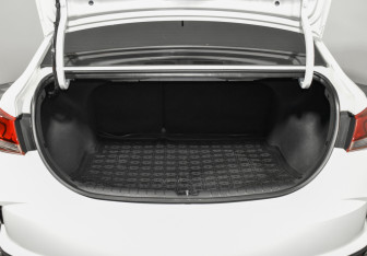 Подержанный автомобиль Hyundai Solaris Sedan 2020 года (18 фото)