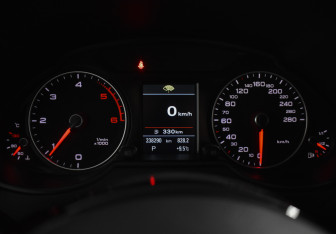 Подержанный автомобиль Audi Q5 2015 года (23 фото)