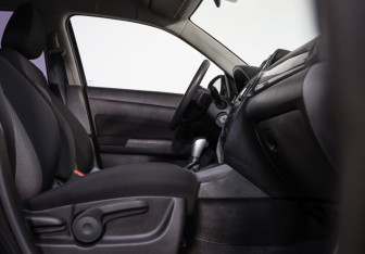 Подержанный автомобиль Suzuki Vitara 2016 года (20 фото)