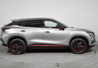 Подержанный автомобиль Omoda C5 2023 года (4 фото)