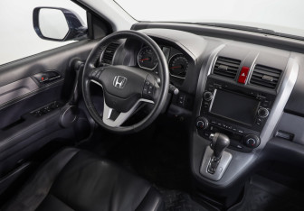 Подержанный автомобиль Honda CR-V 2007 года (8 фото)