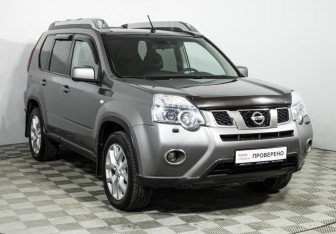 Подержанный автомобиль Nissan X-Trail 2014 года (3 фото)