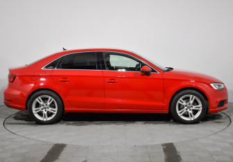 Подержанный автомобиль Audi A3 Sedan 2019 года (4 фото)
