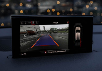 Подержанный автомобиль Audi Q7 2016 года (19 фото)