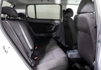 Подержанный автомобиль Skoda Fabia Hatchback 2013 года (14 фото)