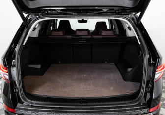 Подержанный автомобиль Skoda Kodiaq 2023 года (38 фото)