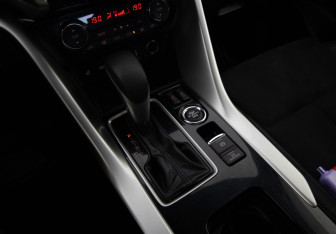 Подержанный автомобиль Mitsubishi Eclipse Cross 2021 года (14 фото)
