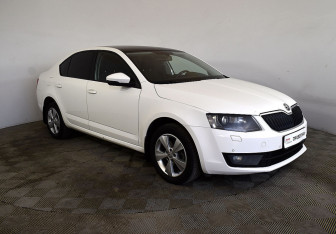 Подержанный автомобиль Skoda Octavia Liftback 2014 года (2 фото)