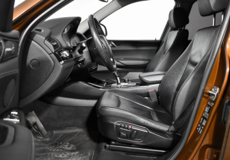 Подержанный автомобиль BMW X3 2016 года (12 фото)