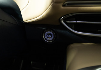 Подержанный автомобиль Voyah Free 2023 года (22 фото)