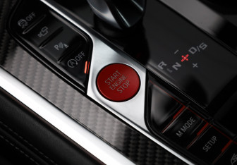 Подержанный автомобиль BMW M8 Coupe 2023 года (21 фото)