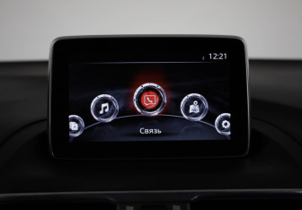 Подержанный автомобиль Mazda 3 Sedan 2014 года (18 фото)