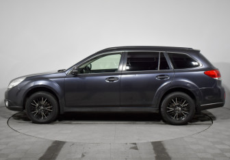 Подержанный автомобиль Subaru Outback Wagon 2011 года (8 фото)