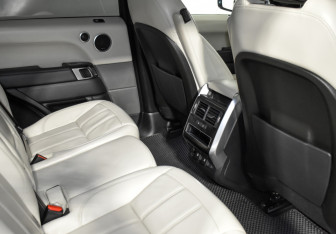 Подержанный автомобиль Land Rover Range Rover Sport 2019 года (12 фото)