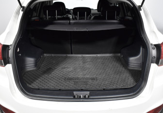 Подержанный автомобиль Hyundai ix35 2012 года (19 фото)