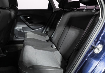 Подержанный автомобиль Volkswagen Polo Sedan 2016 года (10 фото)