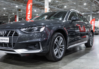Подержанный автомобиль Audi A4 allroad 2020 года (3 фото)