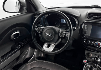 Подержанный автомобиль Kia Soul 2018 года (15 фото)