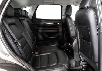 Подержанный автомобиль Mazda CX-5 2018 года (25 фото)
