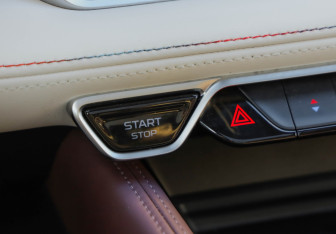 Подержанный автомобиль Geely Monjaro 2022 года (20 фото)