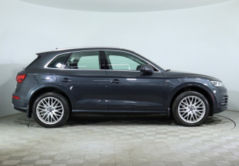 Подержанный автомобиль Audi Q5 2017 года (4 фото)