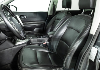 Подержанный автомобиль Nissan Qashqai 2013 года (15 фото)