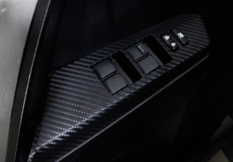 Подержанный автомобиль Toyota RAV4 2013 года (16 фото)