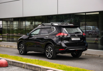 Подержанный автомобиль Nissan X-Trail 2021 года (8 фото)