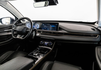 Подержанный автомобиль Exeed LX 2022 года (9 фото)