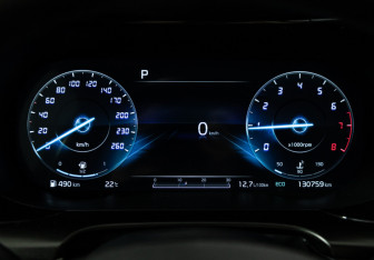 Подержанный автомобиль Kia K5 2021 года (12 фото)