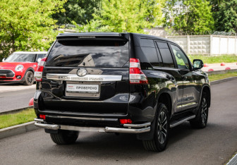 Подержанный автомобиль Toyota Land Cruiser Prado 2014 года (6 фото)