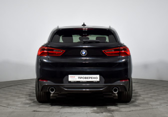Подержанный автомобиль BMW X2 2019 года (6 фото)