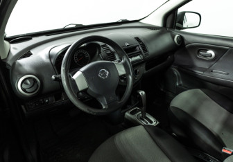 Подержанный автомобиль Nissan Note 2012 года (11 фото)