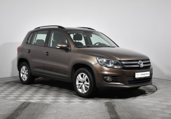 Подержанный автомобиль Volkswagen Tiguan 2015 года (3 фото)