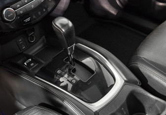Подержанный автомобиль Nissan Qashqai 2014 года (11 фото)