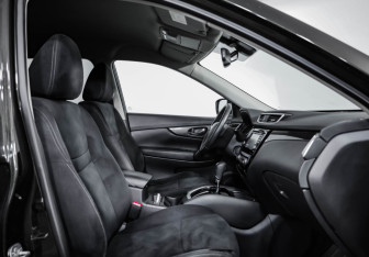 Подержанный автомобиль Nissan X-Trail 2017 года (22 фото)