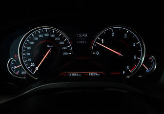 Подержанный автомобиль BMW X3 2018 года (12 фото)