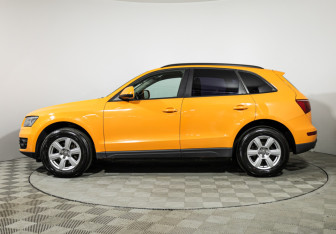 Подержанный автомобиль Audi Q5 2011 года (8 фото)