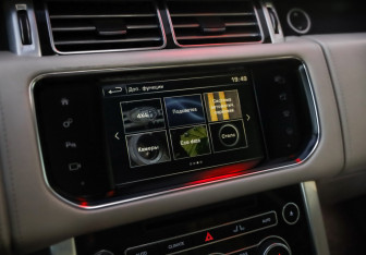 Подержанный автомобиль Land Rover Range Rover 2016 года (18 фото)