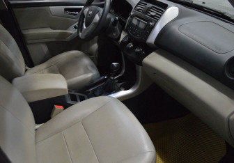 Подержанный автомобиль Lifan X60 2013 года (12 фото)