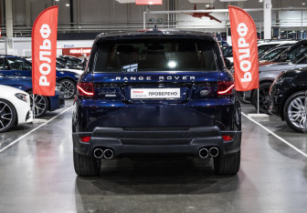 Подержанный автомобиль Land Rover Range Rover Sport 2016 года (9 фото)